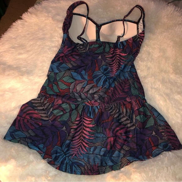 VENUS Multicolor Patterned One Piece Swimsuit - Picture 5 of 11